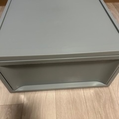 値下げしました　水色の収納ケースの画像