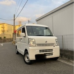 ⛑️走行7万キロ台⛑️4WD⛑️低燃費な現行型👑車検令和7年6月‼️
