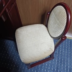 鏡台(椅子とセット)の画像