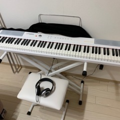 電子ピアノ