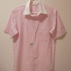 メンズ半袖ワイシャツ、サイズM。200円です。       