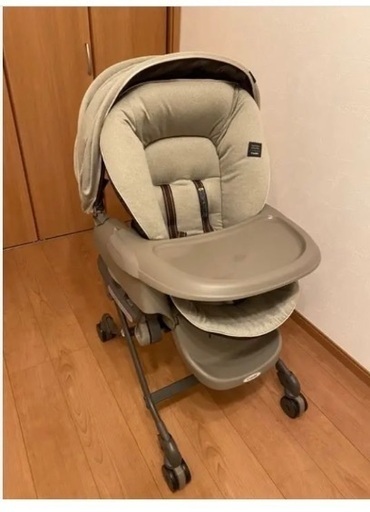 コンビのスウィングベッド＆チェアネムリラ AUTO SWING BEDi EG