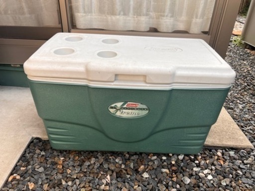 大型クーラーボックス　コールマン