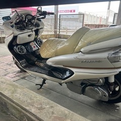 マジェスティの画像