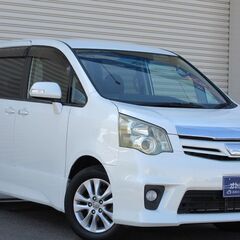 【外装が豪華になっているノアsi！！】　荷物もたくさん乗せれるの...