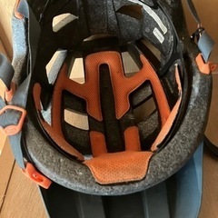 BELLヘルメット　S/Mサイズ虫除けキーホルダー付きの画像
