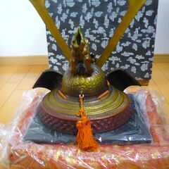 【鉄製兜　置物】未使用品　美品　の画像