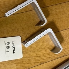 イケアのカーテンレール KVARTALセットの画像