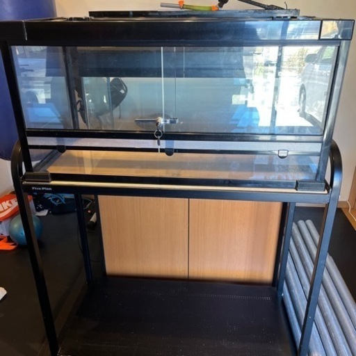 爬虫類飼育900.435.450ケース、台セット