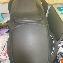 マジエスティー　４ＨＣシートシートカバー部品取りとかどうですか？