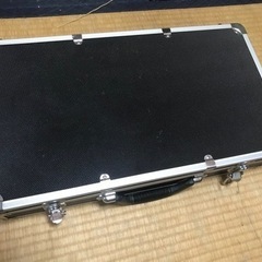 アタッシュケース　箱