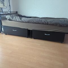 ベッド下収納（タイヤ付）