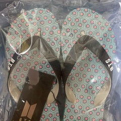 BTS IDOL ビーチサンダル 新品未使用 23cmの画像
