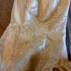 値下げ格安マーメイドウェディングドレスの画像