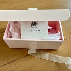 ジルスチュアート　ギフトボックスの画像