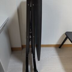 スタンディングデスク　ブラック　折り畳み　自宅まで引き取り　キャスター式の画像