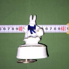 陶器のオルゴールの画像