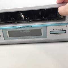 ○0円あげます！【通電・一部動作確認済】日立 HITACHI V-F2 VHS ビデオデッキ ビデオプレーヤー 映像機器 懐かし家電 (NF220414)Zi-432-476の画像