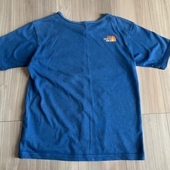 ノースフェイス　Tシャツ140の画像