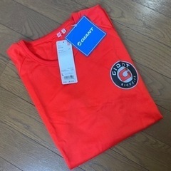 【新品未使用】ジャイアント　Tシャツ　UNIQLOの画像