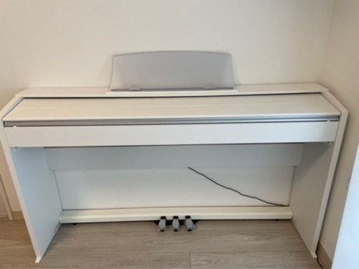 電子ピアノ　CASIO PX-770-WE プリヴィア