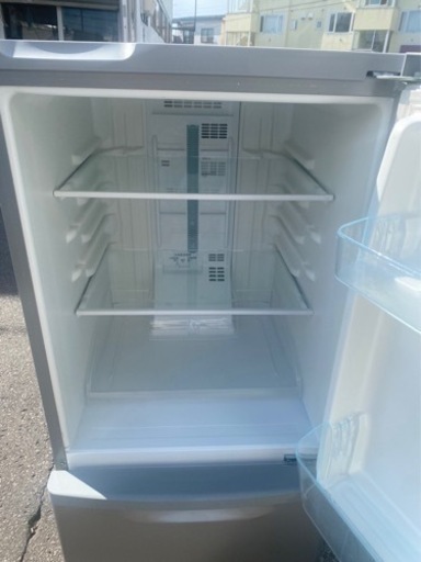 万代店　★Panasonic 138L 2ドア LED照明 カテキン抗菌・脱臭フィルター!! 耐熱テーブル冷蔵庫NR-B145W