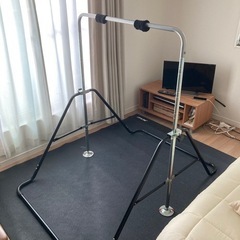 子供用　鉄棒の画像