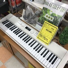 CASIO 光るナビゲーションキーボード LK-526 2022...