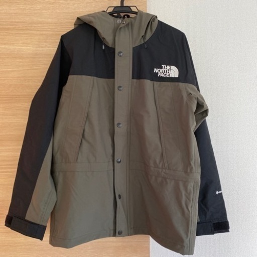 【値下げしました‼️】【定価38，000円】美品 ノースフェイス マウンテンライトジャケット（メンズ、Mサイズ）