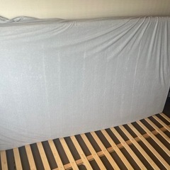 セミダブルIKEAハフスローマットレスとIKEAスノコの画像
