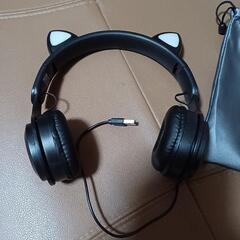 猫耳ヘッドホン。充電式