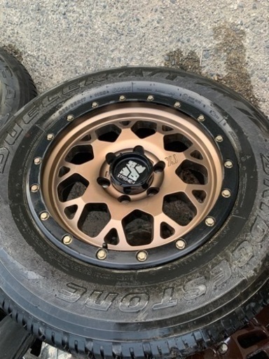 倉庫整理品 265/65R17