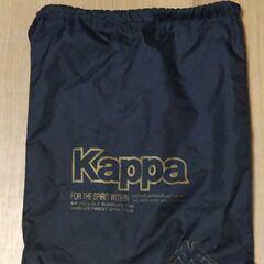 アディダス、Kappaシューズケースの画像
