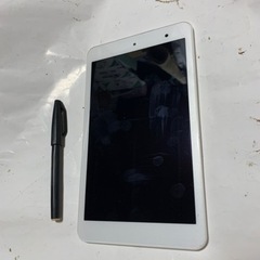 KYOCERA  タブレット　au キュアタブ01の画像