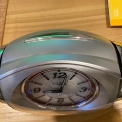 ウルトラライデン？目覚まし時計の画像