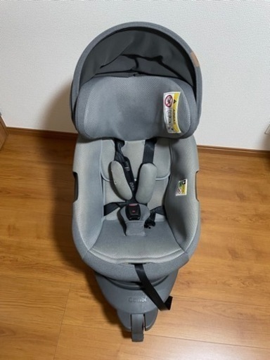 Combiチャイルドシート　THE Sシリーズ
