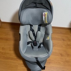 Combiチャイルドシート THE Sシリーズ