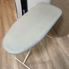 ★無料★アイロン台★