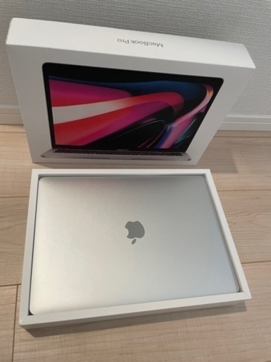 MacBookpro 13inch 2020 超美品　MacBook専用ケース付き