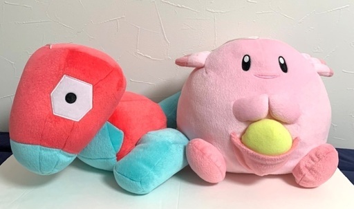 美品　ポケモン　ぬいぐるみ　タグ付き　ポリゴン　　　アミューズメント　ゲーム　ポケモン　ラッキー　ぬいぐるみ　 ポケットモンスター pokemon かわいい プレゼント ギフト もちもち ふわふわ やわらかい ALL STAR COLLECTION Pokemon  Nintendo 寝室　ベッドルーム　部屋　飾り　インテリア
