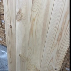 大量購入可能！赤松無垢フローリング1820×111×15㎜  1束8枚② の画像