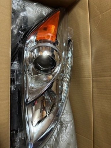 プリウス30 us仕様ヘッドライト左右セット