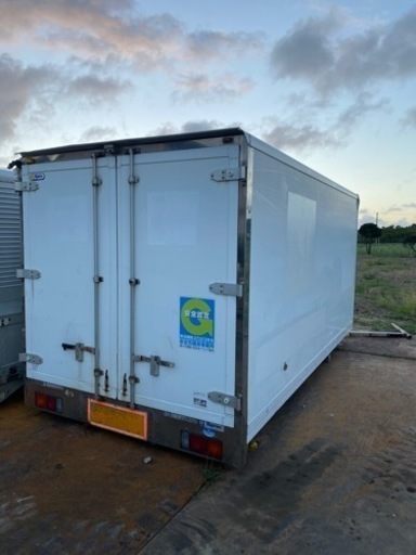 保冷コンテナ床板アルミ