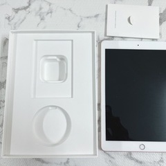 iPad 第6世代　32GB 