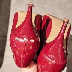 エナメルパンプス　24.5の画像
