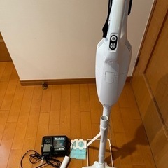 マキタ　充電式クリーナー　CL107FD