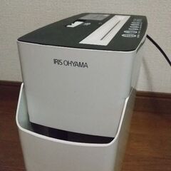 シュレッダー の画像