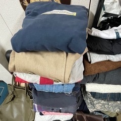 ブランド服まとめ売り　古着　200着　の画像