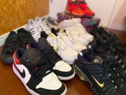 NIKE、adidas、converseなどのスニーカー