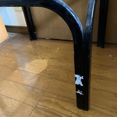 ガラステーブルの画像